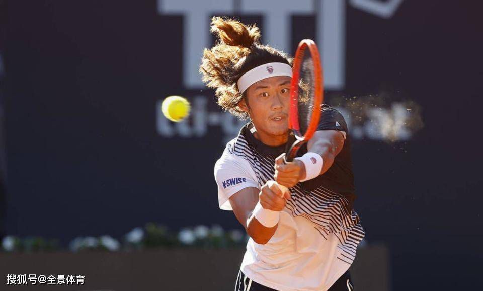 被cao到双腿颤抖双性超短裙