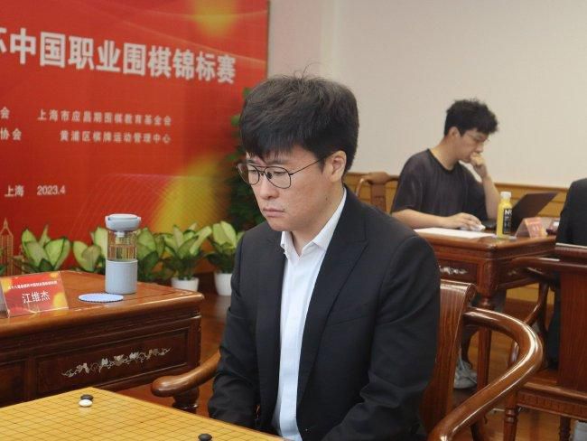 女子小组