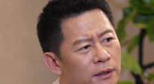 《年轻的丝袜老师2》